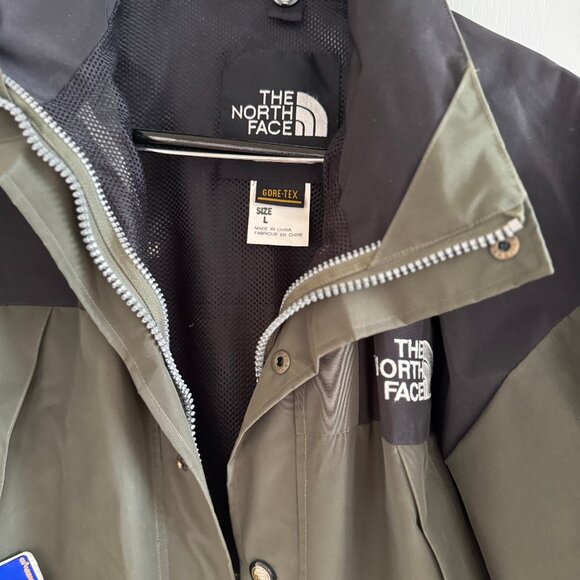 Heavy duty Gore Tex Northface Jacket - Picture 3 of 8